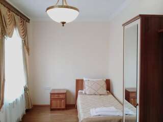 Отель Gabala Gilan Hotel Daşca Стандартный двухместный номер с 1 кроватью или 2 отдельными кроватями и видом на сад-2